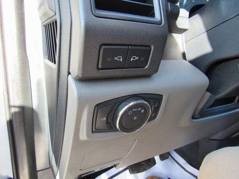 Used 2022 Ford F350 XL w/ Power Equipment Group image 15