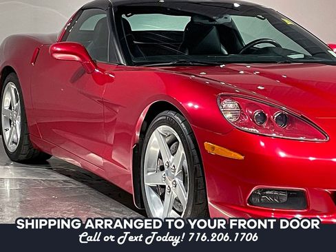 Used 2005 Chevrolet Corvette Coupe w/ Preferred Equipment Group RWD image 18
