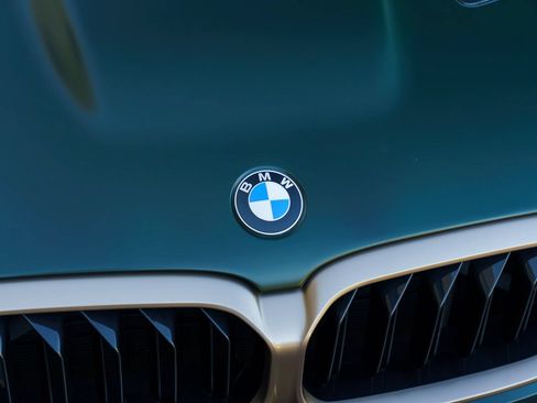 Used 2022 BMW M5 CS AWD/4WD image 8