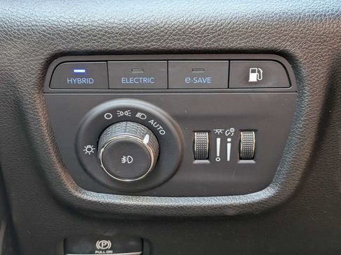 Used 2024 Jeep Grand Cherokee Limited 4xe AWD/4WD image 23