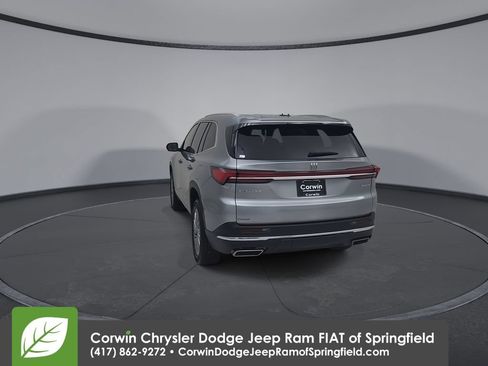 Used 2025 Buick Enclave Preferred FWD image 12