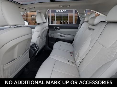 New 2026 Kia Sorento S image 18