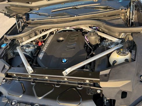 Used 2024 BMW X5 xDrive40i w/ Premium Package image 12