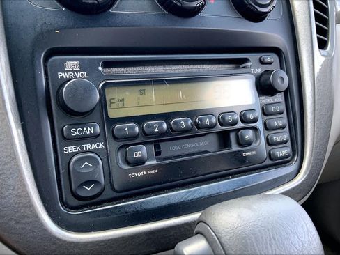 Used 2003 Toyota Highlander 2WD V6 image 29
