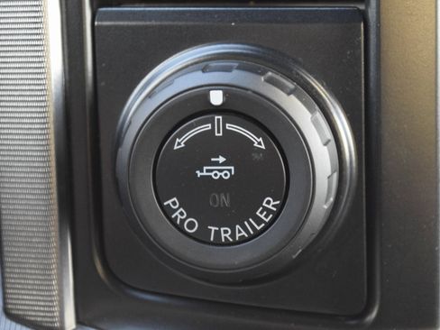 Certified 2022 Ford F150 Platinum w/ Equipment Group 701A High image 17