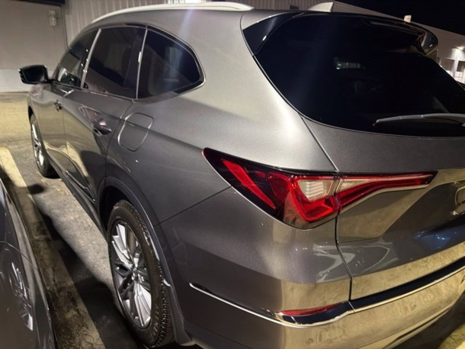 Used 2024 Acura MDX w/ Advance Package AWD/4WD image 6