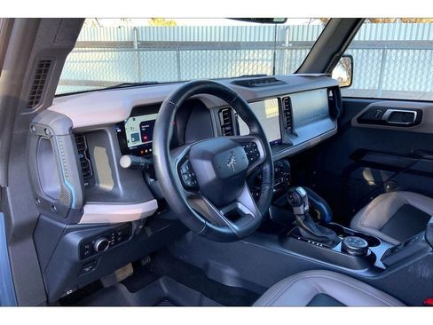 Used 2024 Ford Bronco Wildtrak image 16