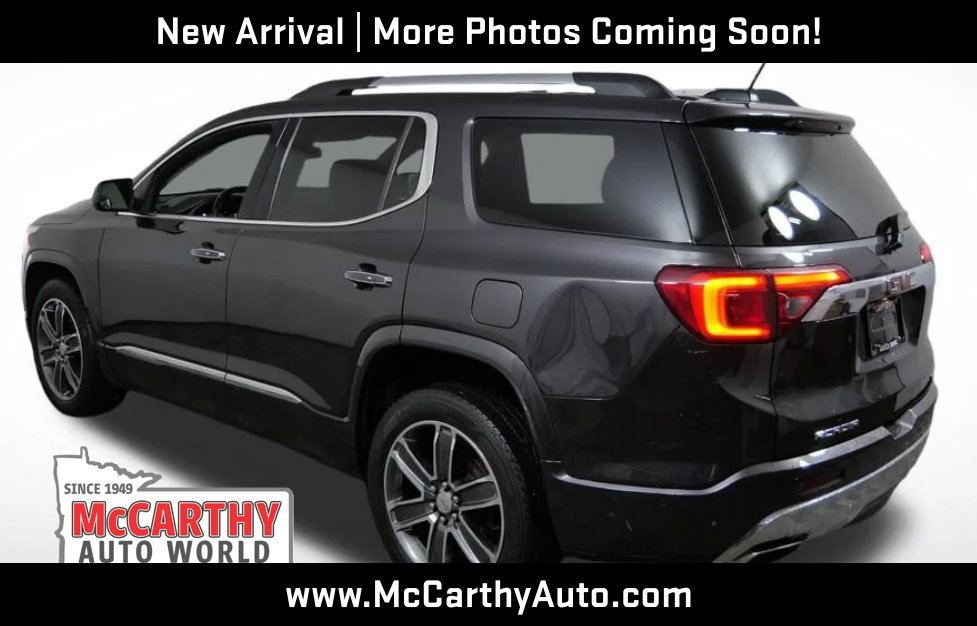 Used 2017 GMC Acadia Denali w/ Technology Package AWD/4WD image 4