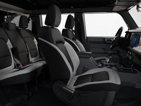 New 2025 Ford Bronco Base image 52