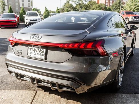Used 2022 Audi e-tron GT Premium Plus image 27