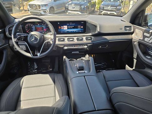 Used 2026 Mercedes-Benz GLS 450 4MATIC image 22