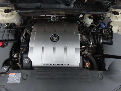 Used 2011 Cadillac DTS Luxury image 10