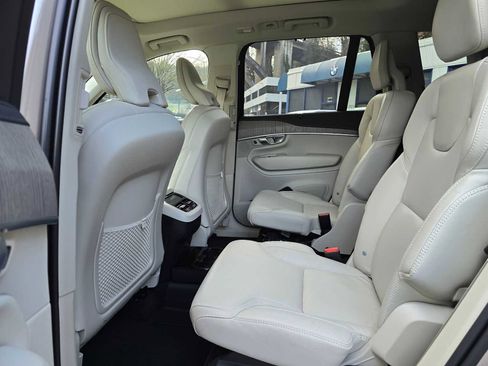 Used 2024 Volvo XC90 B6 Ultimate w/ Protection Package Premier image 16