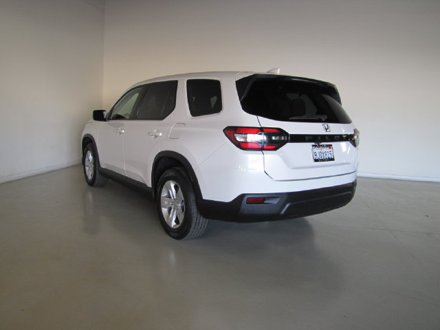 Certified 2024 Honda Pilot LX image 44