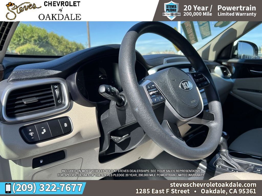 Used 2019 Kia Sorento AWD V6 image 14