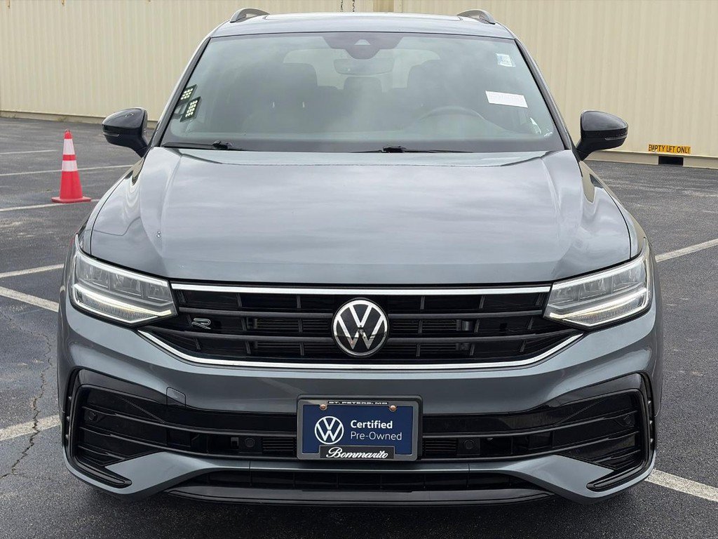 Used 2023 Volkswagen Tiguan SE R-Line FWD image 9