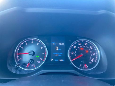 Used 2021 Toyota RAV4 LE image 25