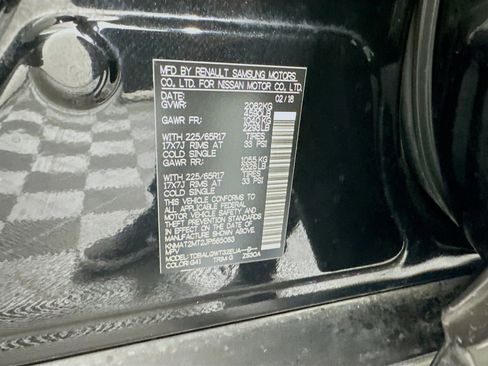 Used 2018 Nissan Rogue SV image 12