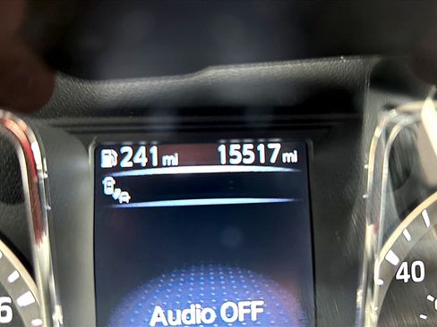 Used 2018 Nissan Titan SV w/ SV Convenience Package AWD/4WD image 7