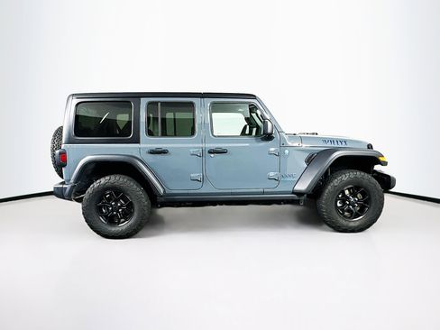 Used 2024 Jeep Wrangler Unlimited AWD/4WD image 10