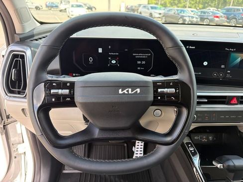 Used 2026 Kia Sorento SX AWD/4WD image 16