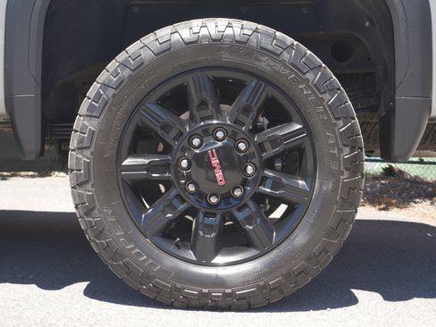 Used 2025 GMC Sierra 2500 AT4 AWD/4WD image 18