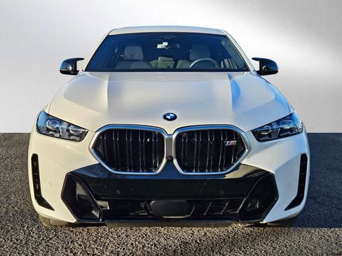 Used 2025 BMW X6 M60i image 6