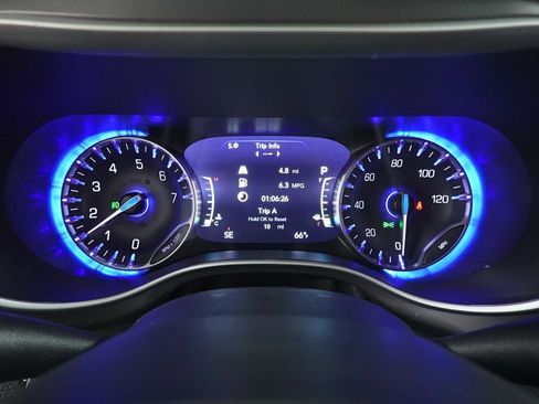 New 2026 Chrysler Pacifica Select image 15