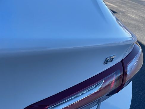 Used 2024 Chevrolet Malibu LT image 8