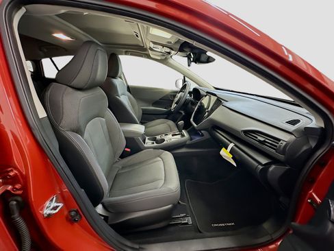 Used 2024 Subaru Crosstrek 2.0i Premium image 32