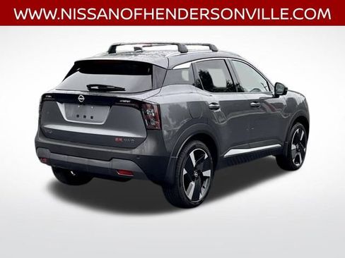 New 2026 Nissan Kicks SR AWD/4WD image 18