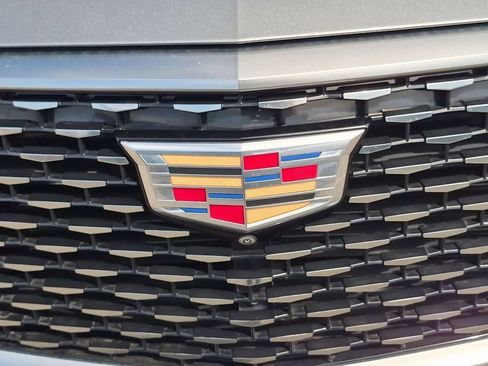 New 2024 Cadillac XT6 Premium Luxury w/ Technology Package AWD/4WD image 32