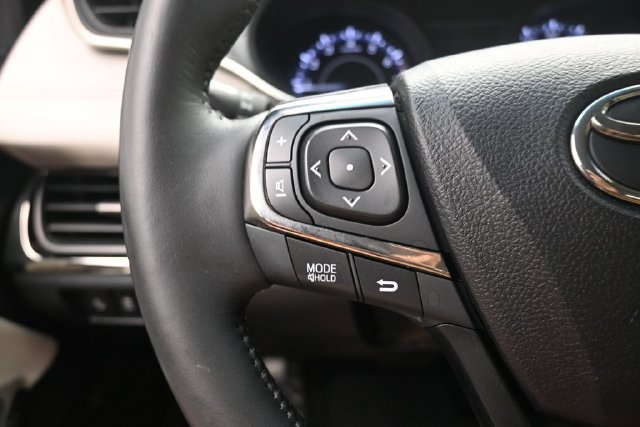 Used 2016 Toyota Avalon Limited w/ Toyota Safety Sense Package FWD image 16