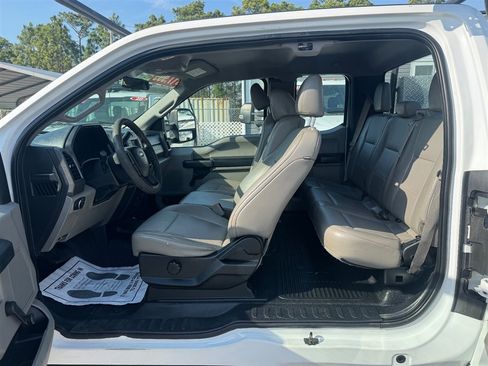 Used 2017 Ford F250 XL w/ XL Value Package image 9