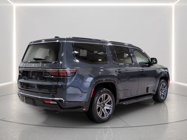Used 2025 Jeep Wagoneer 4WD w/ Premium Group I image 5