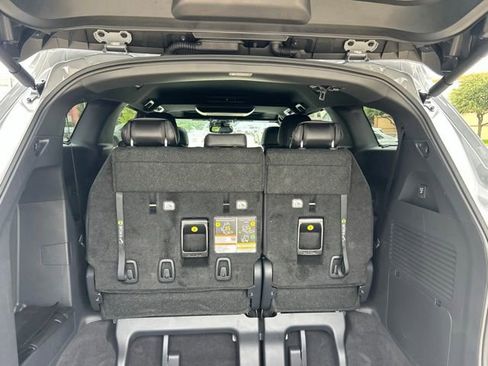 Used 2026 Toyota Sienna XLE Woodland Edition AWD/4WD image 10