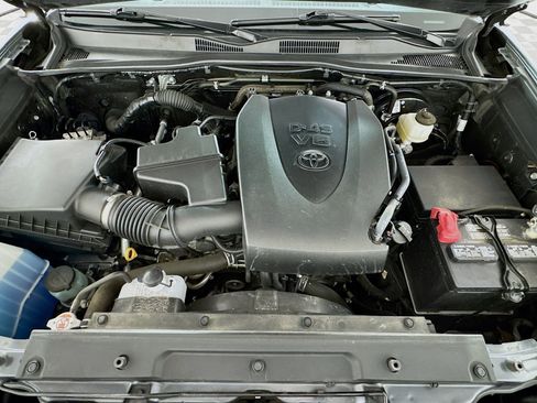 Certified 2023 Toyota Tacoma TRD Sport image 10