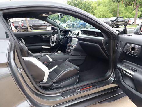 Used 2020 Ford Mustang Shelby GT500 w/ Technology Package RWD image 26