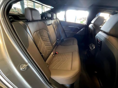 Certified 2025 BMW 530i 530i w/ Premium Package image 18