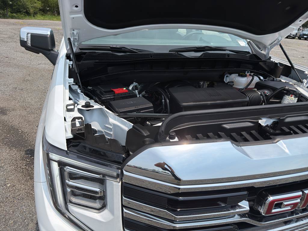 Used 2025 GMC Sierra 1500 SLT w/ SLT Premium Package AWD/4WD image 31