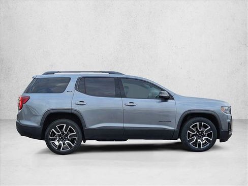 Used 2021 GMC Acadia SLT w/ Elevation Edition image 4