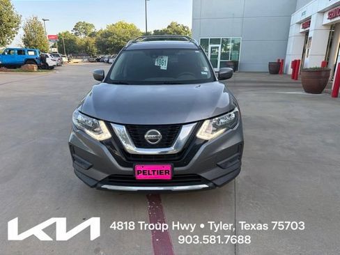 Used 2019 Nissan Rogue S w/ Special Edition Package FWD image 2