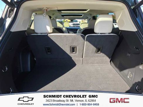 Used 2024 Buick Enclave Avenir w/ Avenir Technology Package image 9