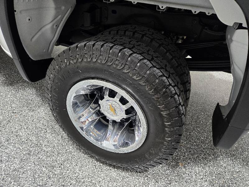 Used 2024 Chevrolet Silverado 3500 LTZ w/ LTZ Plus Package AWD/4WD image 9