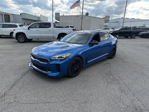 Used 2019 Kia Stinger GT1 RWD image 3
