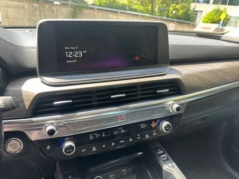 Certified 2022 Kia Telluride SX w/ SX Prestige Package AWD/4WD image 14