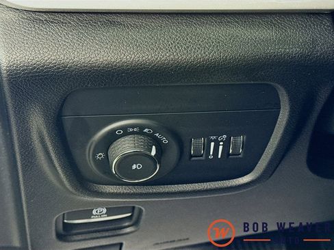 Used 2023 Jeep Grand Cherokee L Limited w/ Luxury Tech Group II image 10