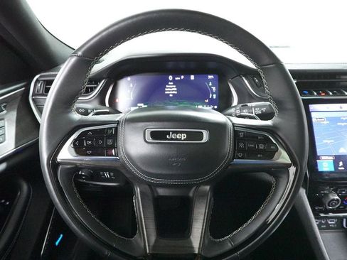 Used 2022 Jeep Grand Cherokee Overland w/ Advanced Protech Group III AWD/4WD image 13