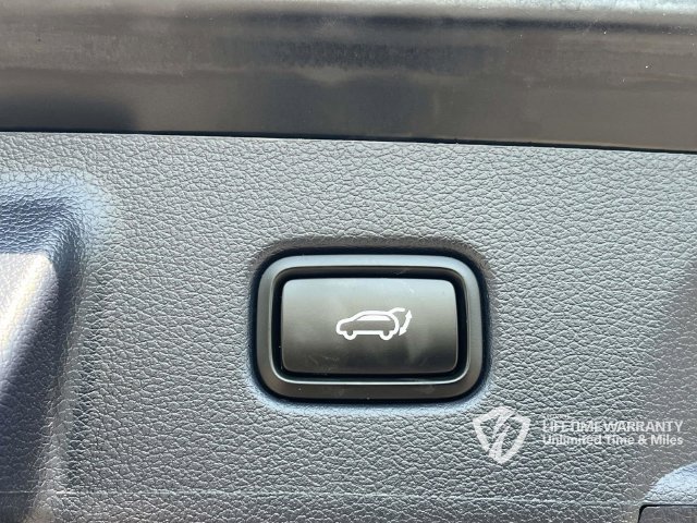 Used 2024 Hyundai Palisade Limited AWD/4WD image 28