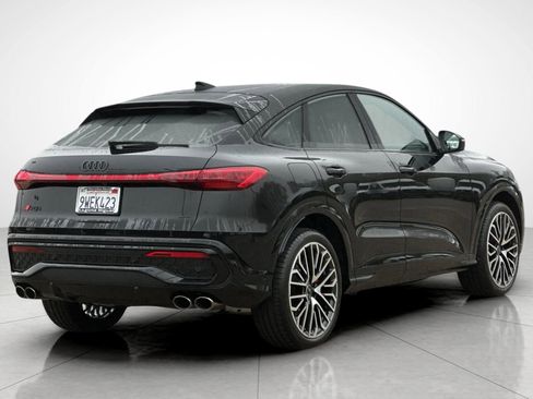 Used 2025 Audi SQ5 Premium Plus image 2